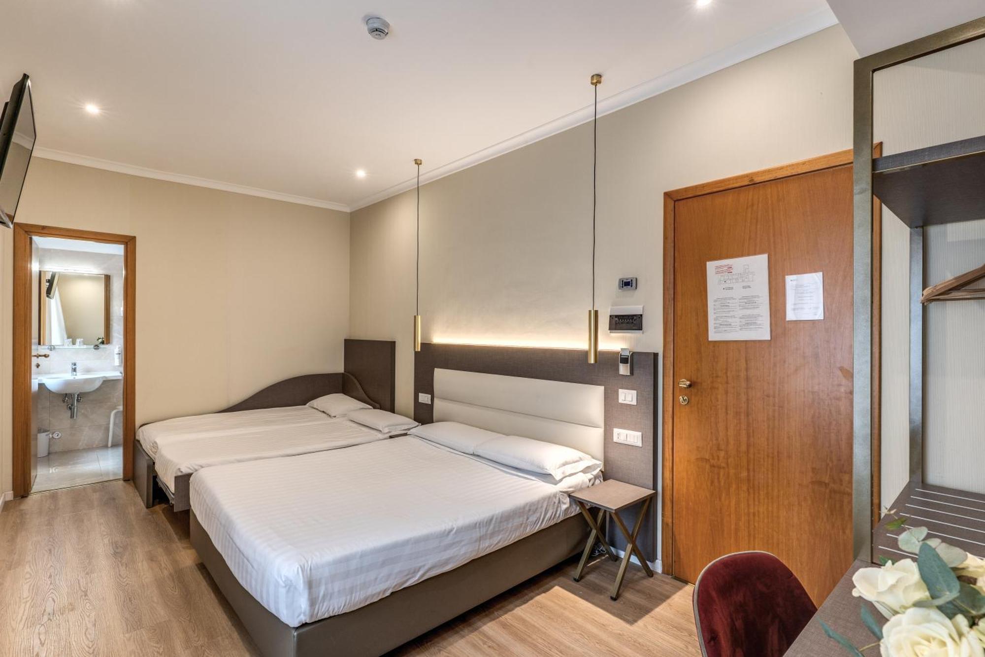 Hotel Flower Garden Rome